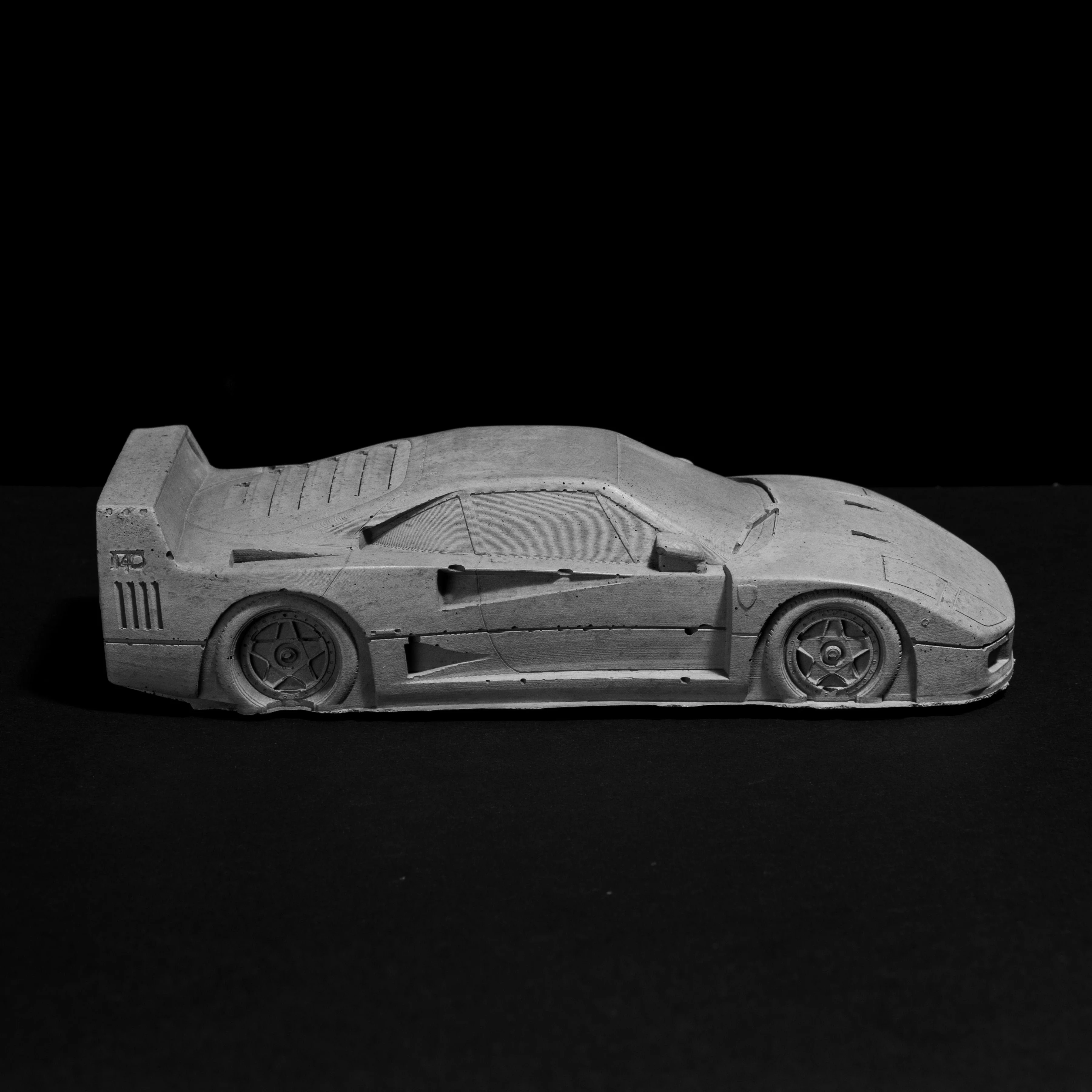 DSC - F40